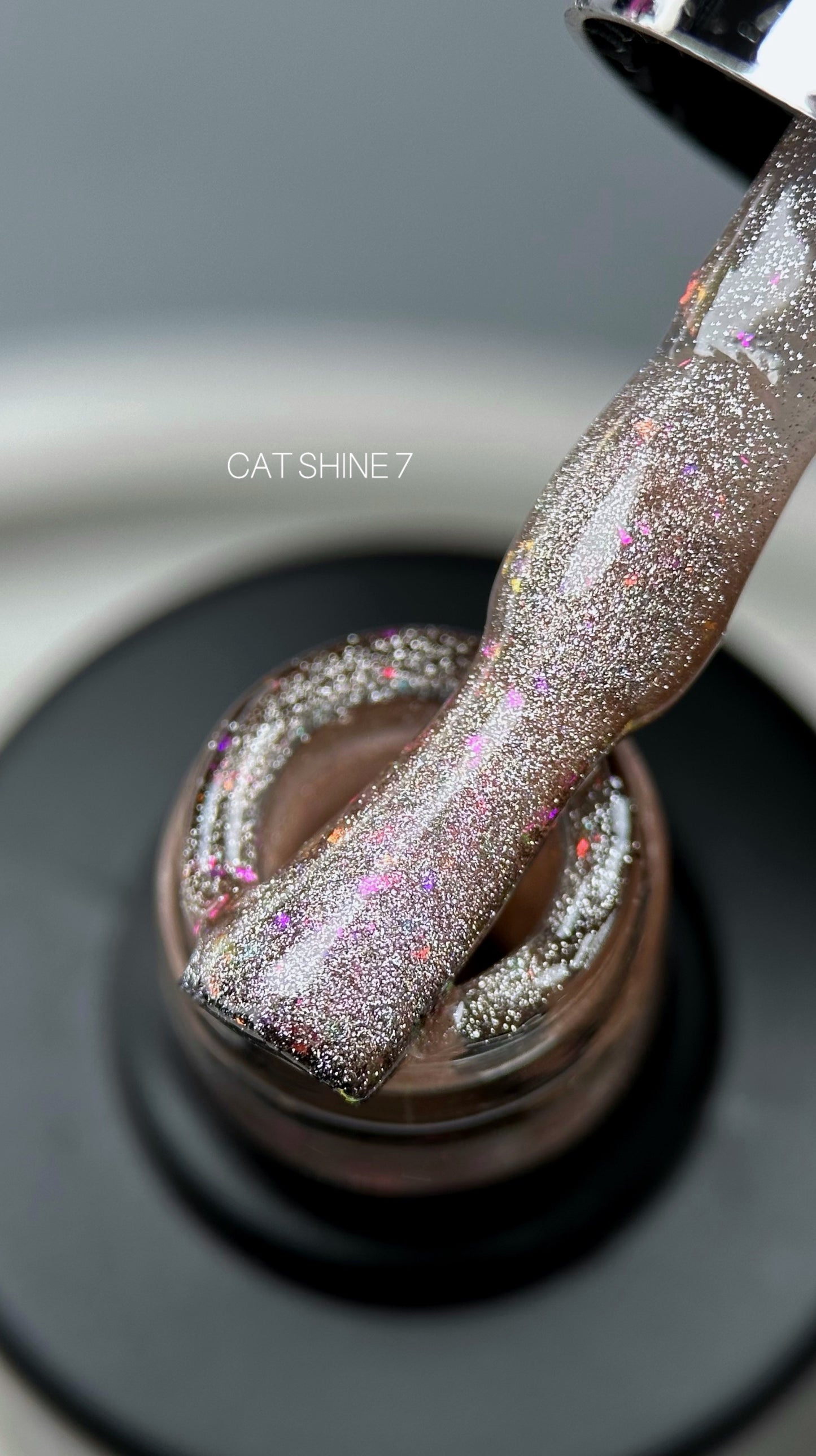 Gel Polish SAGA Cat Shine No. 07 crystal cat beige, 8 ml