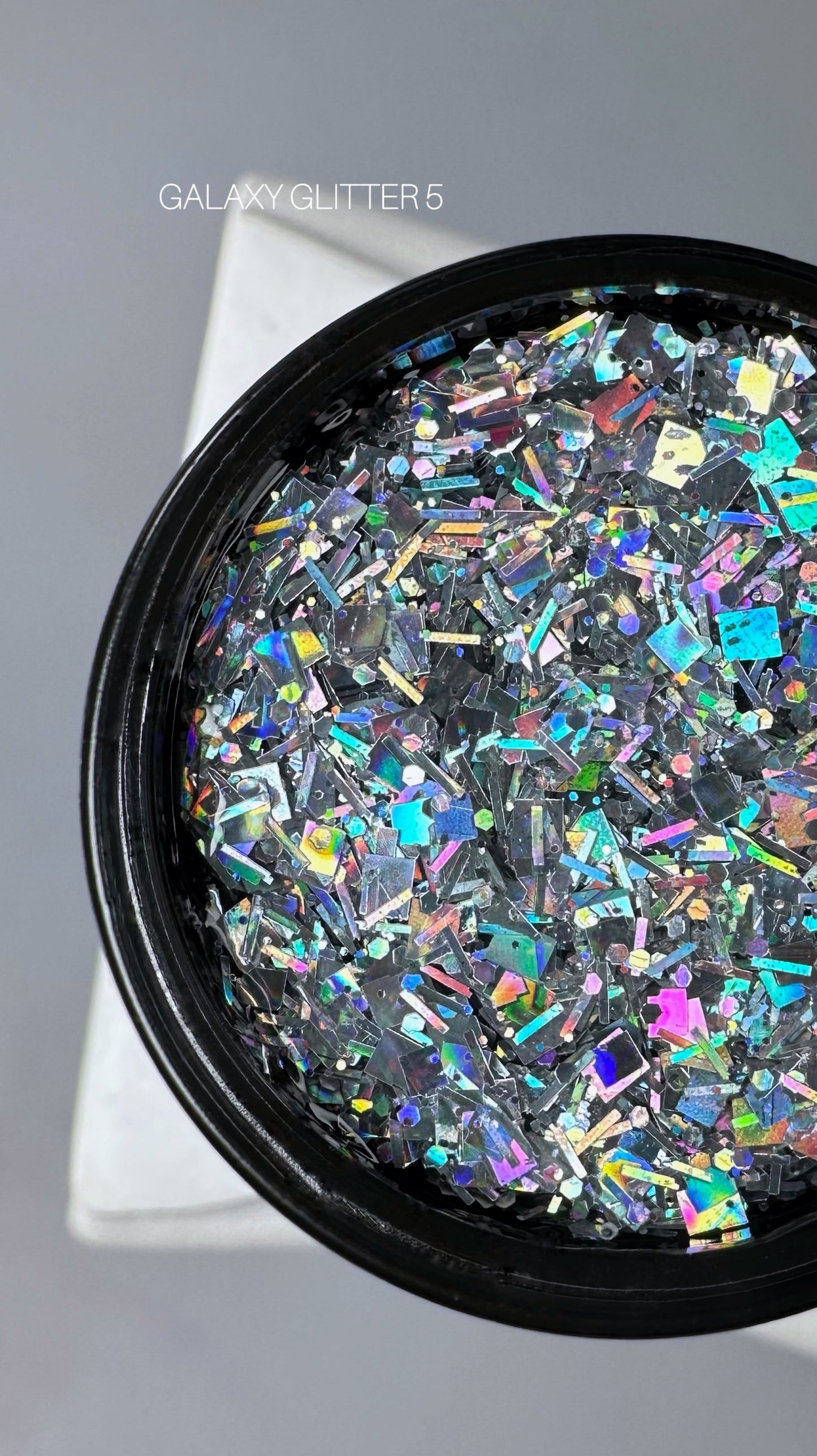 Saga Professional Galaxy Glitter No5 (5 мл)