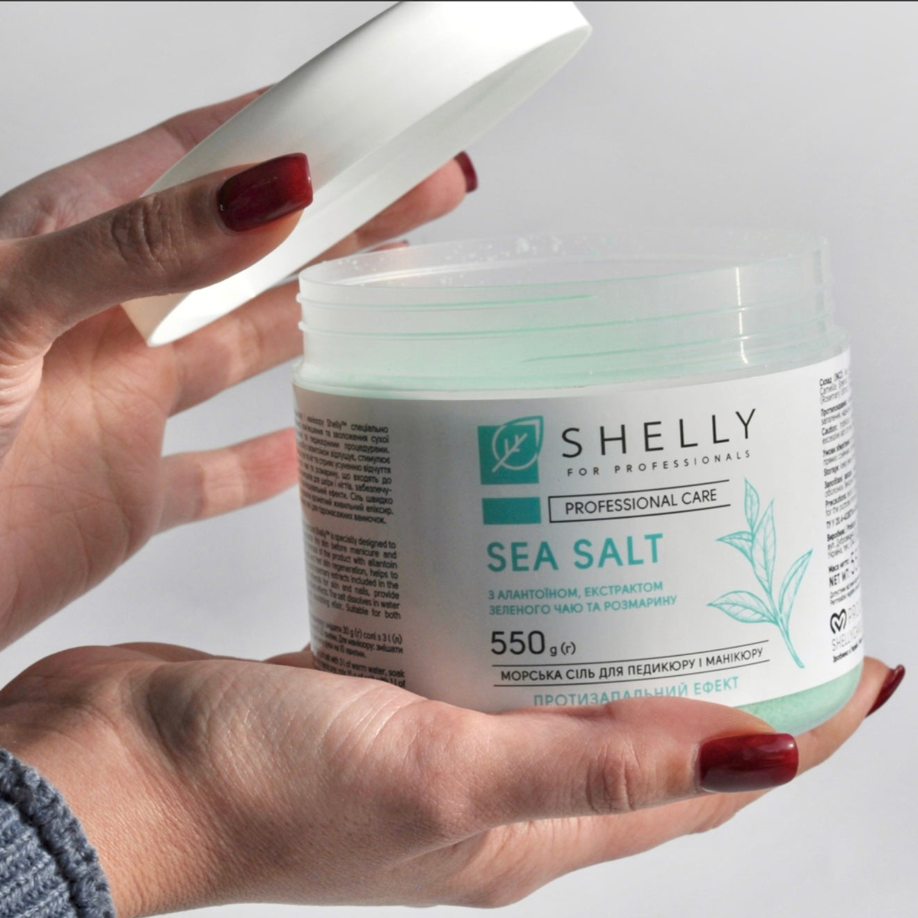 BATH SALT WITH ALLANTOIN, GREEN TEA EXTRACT AND ROSEMARY SHELLY 550 G
