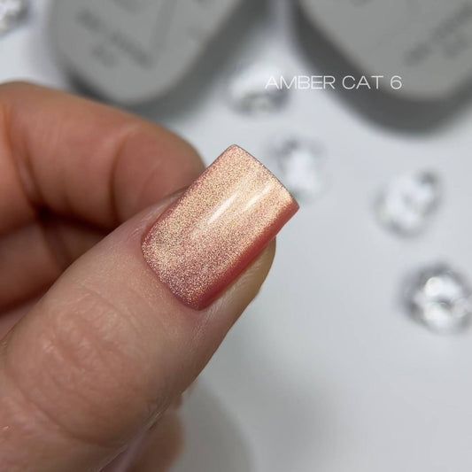 Гель-лак Saga Amber Cat Котяче Око №06, 10 мл