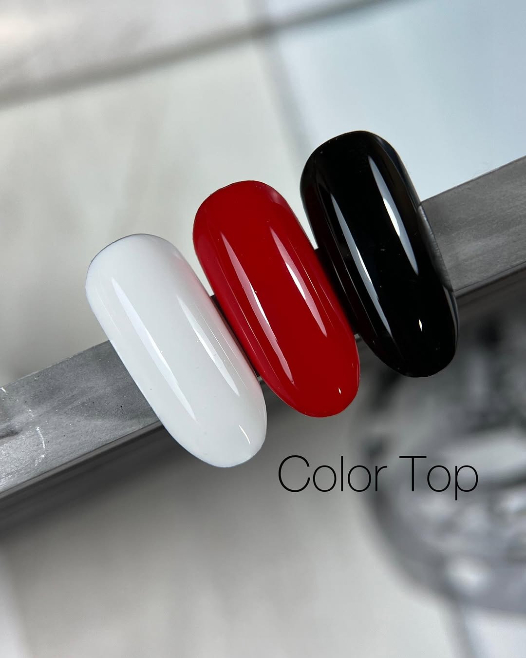 Saga Color Top No Wipe (10 ml)