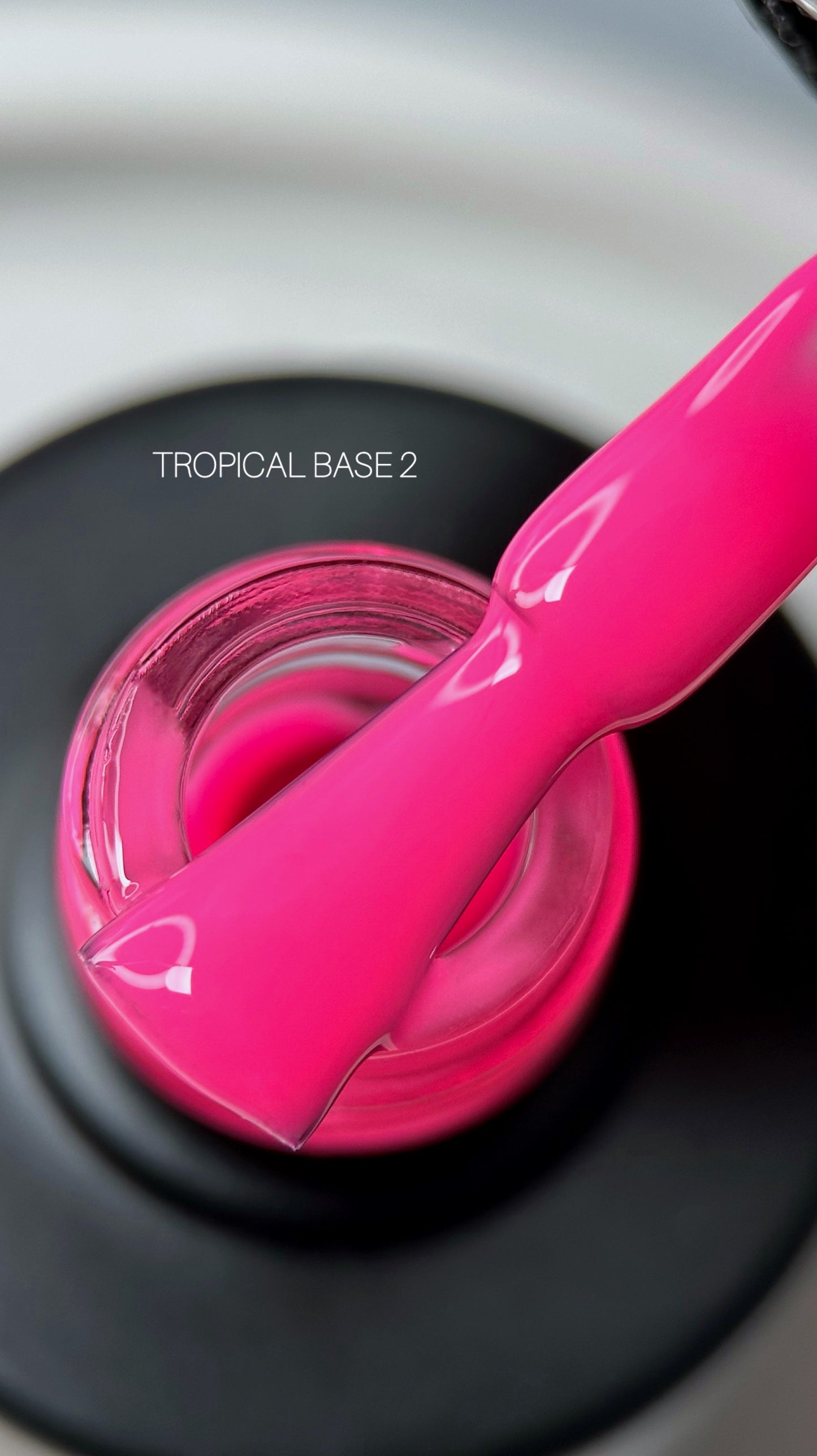 SAGA Tropical Base No. 2 pink, 9 ml
