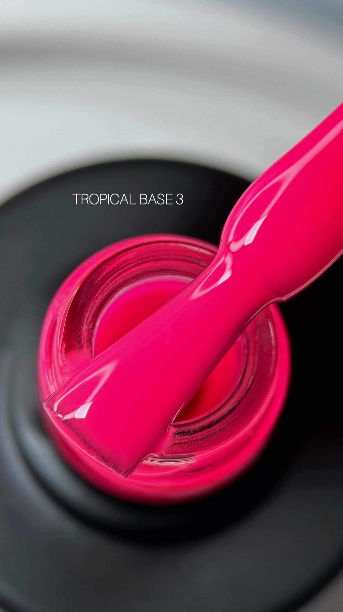 SAGA Tropical Base No. 3 bright pink, 9 ml