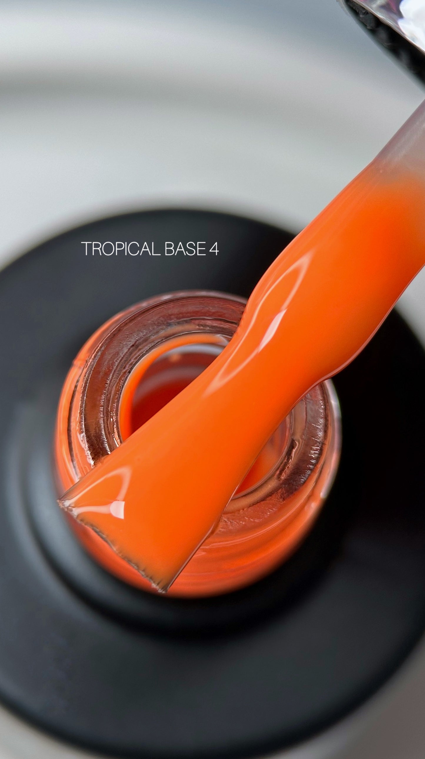 SAGA Tropical Base No. 4 orange, 9 ml