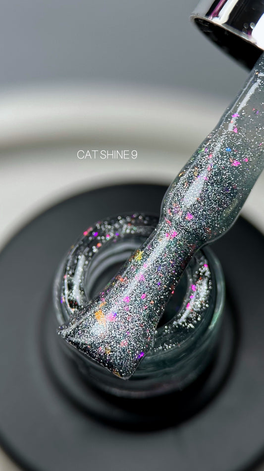 SAGA CAT SHINE 10ml - No9