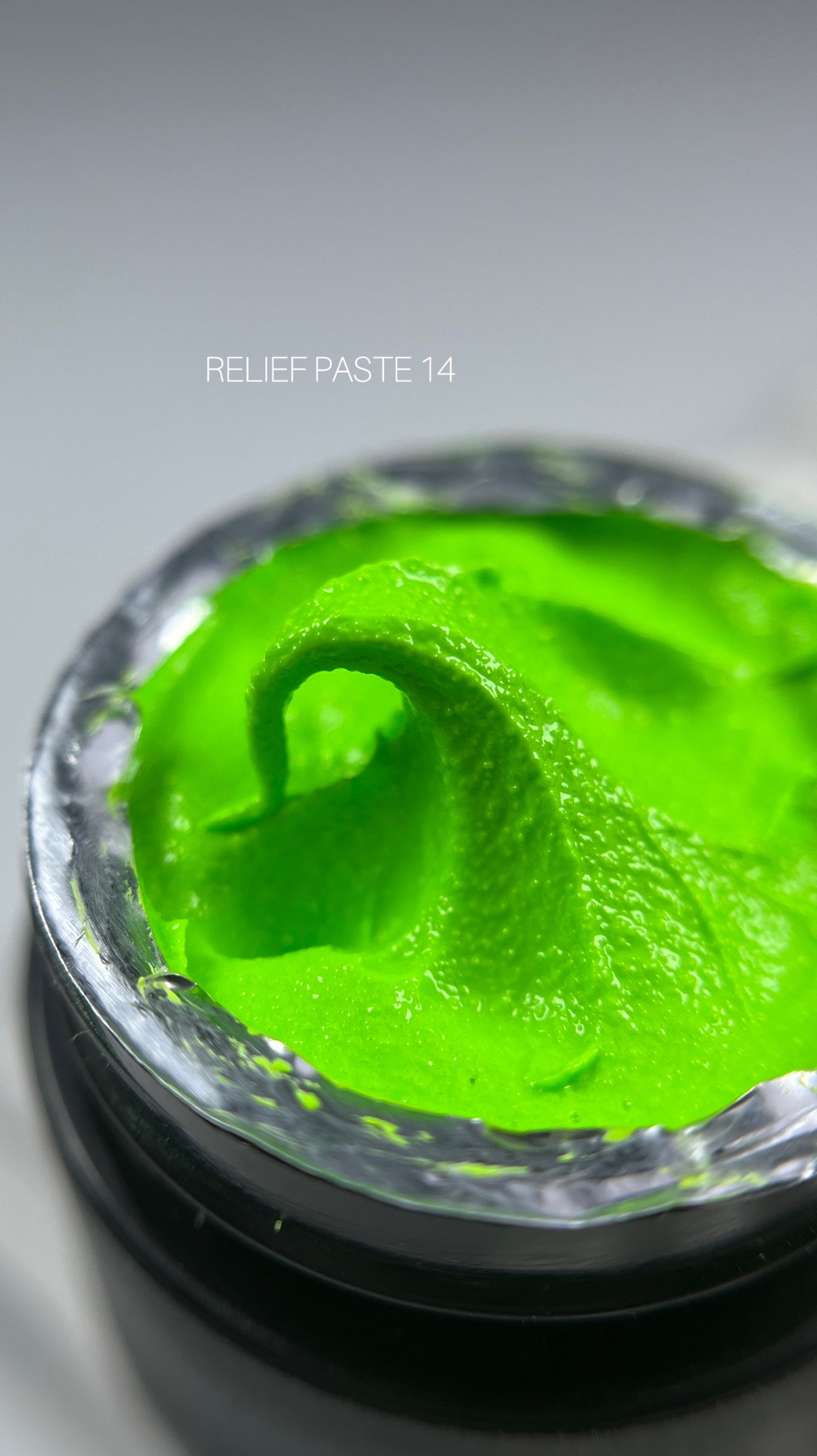 Паста декоративна Saga Relief past №14, неоново-салатова, 5 мл