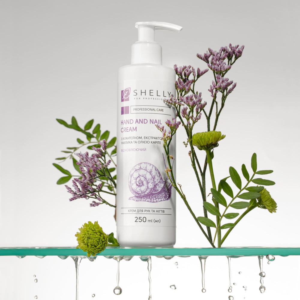 HAND AND NAIL CREAM WITH ALLANTOIN, SNAIL EXTRACT AND SHEA OIL SHELLY