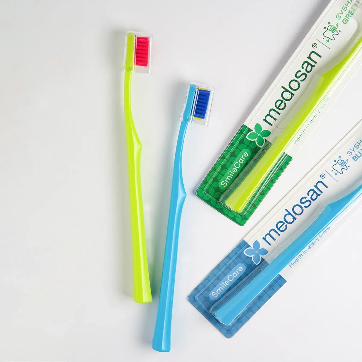 Зубная щетка SmileCare Medium Blue Medosan